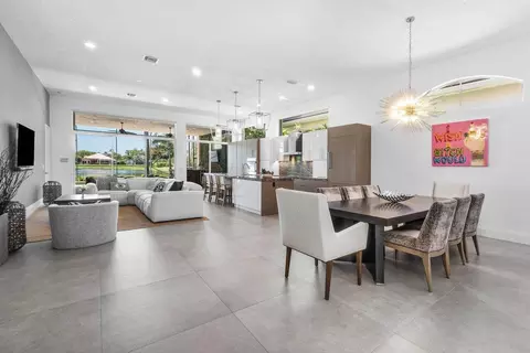 105 Island Cove Way, Palm Beach Gardens, FL 33418
