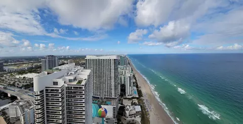 1830 S Ocean Dr #5111, Hallandale, FL 33009
