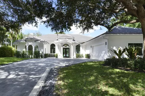 2557 Seminole Cir, West Palm Beach, FL 33409
