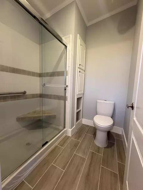 Bath - 4165 3rd Ct, Atlantis, FL 33462 photo 2 of 3