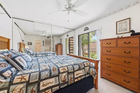 Bedroom - 2716 27th Ct, Jupiter, FL 33477 photo 2 of 6