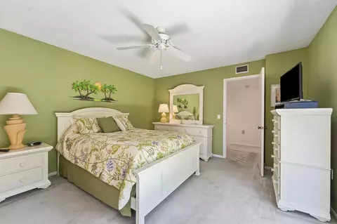Bedroom - 2716 27th Ct, Jupiter, FL 33477 photo 5 of 6