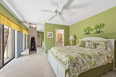 Bedroom - 2716 27th Ct, Jupiter, FL 33477 photo 4 of 6