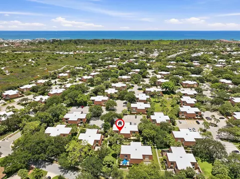 View/Area - 2716 27th Ct, Jupiter, FL 33477 photo 3 of 8