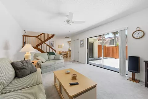 Living - 2716 27th Ct, Jupiter, FL 33477 photo 3 of 3