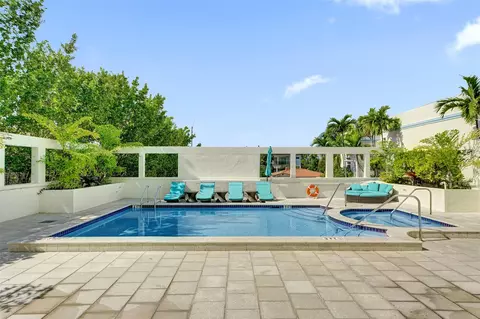 Exterior - 9172 Collins Ave #302, Surfside, FL 33154 photo 4 of 9