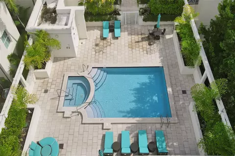Exterior - 9172 Collins Ave #302, Surfside, FL 33154 photo 3 of 9