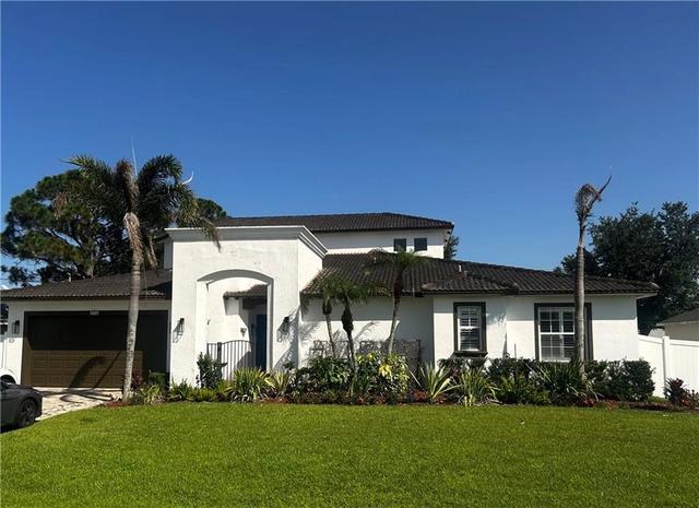 6008 NW Winfield Dr, Port Saint Lucie, FL 34986