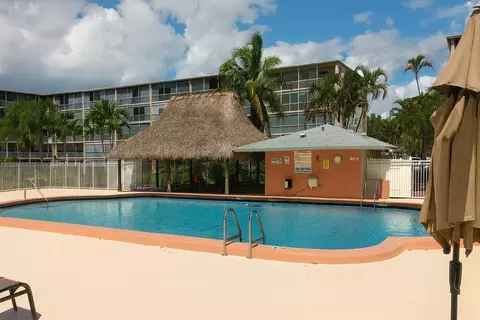 4650 Washington St #210, Hollywood, FL 33021