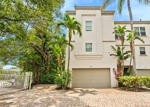 725 SW 4th Ave, Fort Lauderdale, FL 33315