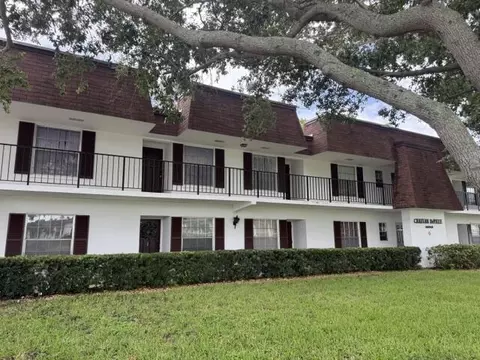 10040 Meridian Way N #103, Palm Beach Gardens, FL 33410