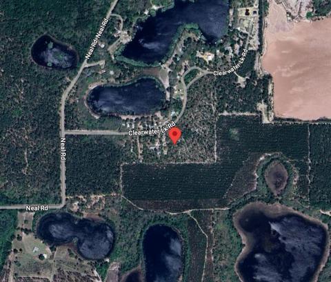 137 Clearwater Lk Rd, Hawthorne, FL 32640