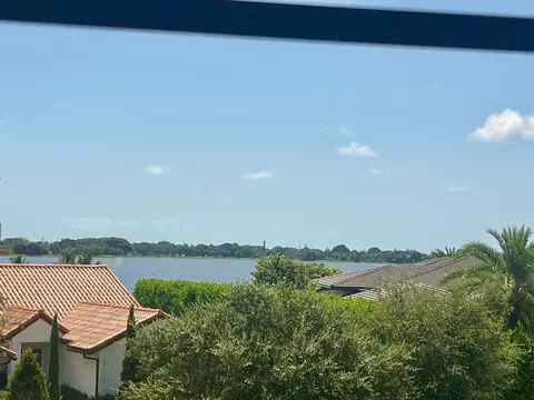 3516 Whitehall Dr #301, West Palm Beach, FL 33401