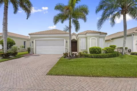 3320 Caracal Dr, Hutchinson Island, FL 34949