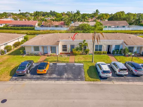 8932 Warwick Dr #419, Boca Raton, FL 33433