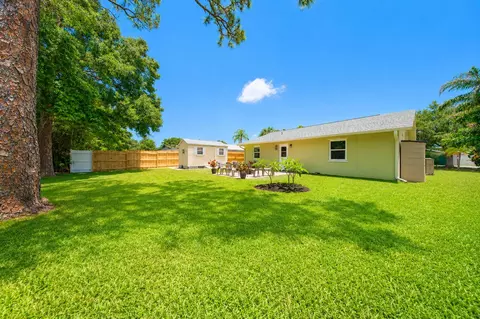 17285 Sapp Pl, Jupiter, FL 33458 photo 9