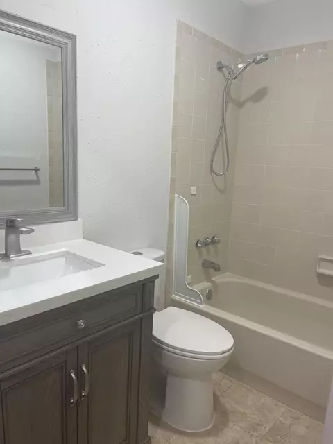 Bath - 19823 NW 64th Pl, Hialeah, FL 33015 photo 1 of 2