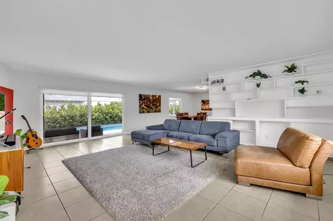 Living - 2812 NE 27th St, Lighthouse Point, FL 33064 photo 1 of 3