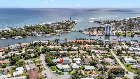 View/Area - 2812 NE 27th St, Lighthouse Point, FL 33064 photo 1 of 7