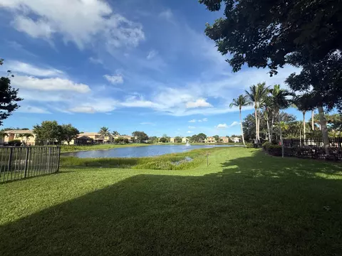 624 Garden Cress Trl, Royal Palm Beach, FL 33411