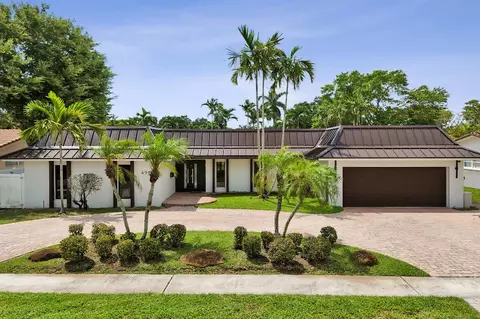 4900 N 36th St, Hollywood, FL 33021
