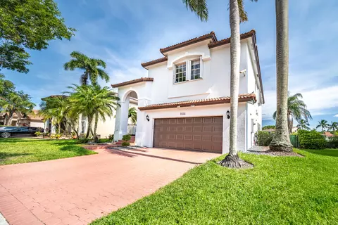 18438 NW 11th St, Pembroke Pines, FL 33029