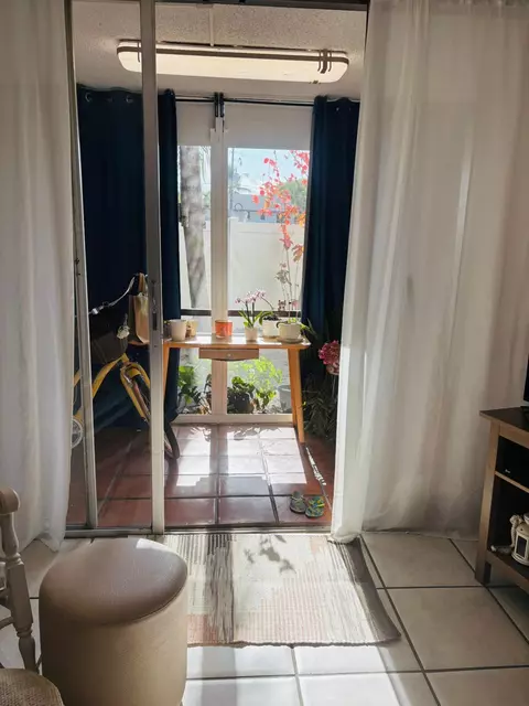 118 Royal Pk Dr #1F, Oakland Park, FL 33309