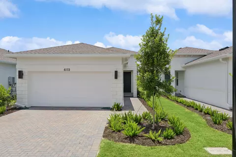 6172 NW Tuckaway Ave, Port St Lucie, FL 34987