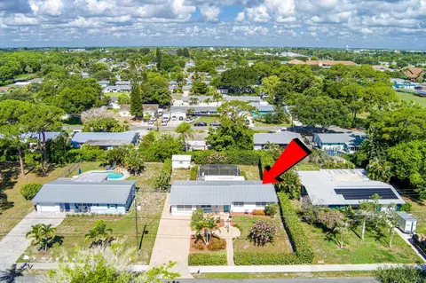 View/Area - 1252 SE Madison Ave, Stuart, FL 34996 photo 2 of 5