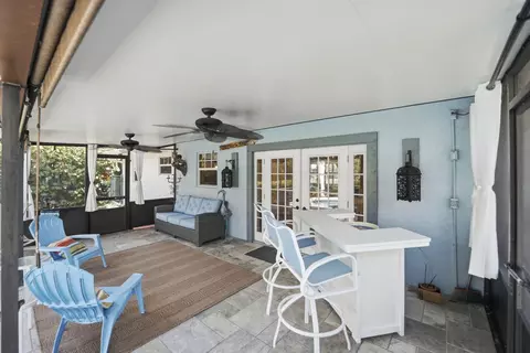 Exterior - 1252 SE Madison Ave, Stuart, FL 34996 photo 16 of 17