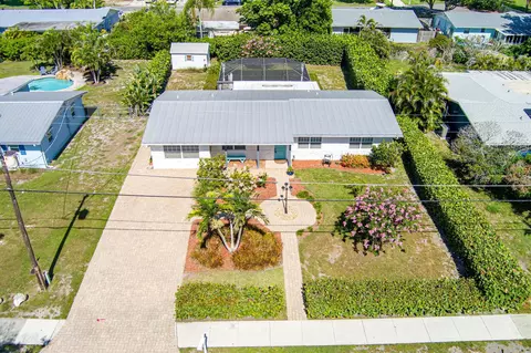 View/Area - 1252 SE Madison Ave, Stuart, FL 34996 photo 1 of 5