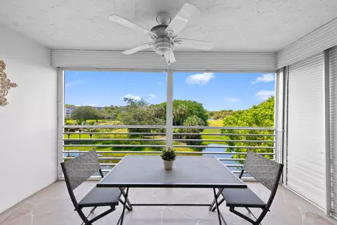 3510 Oaks Way #406, Pompano Beach, FL 33069