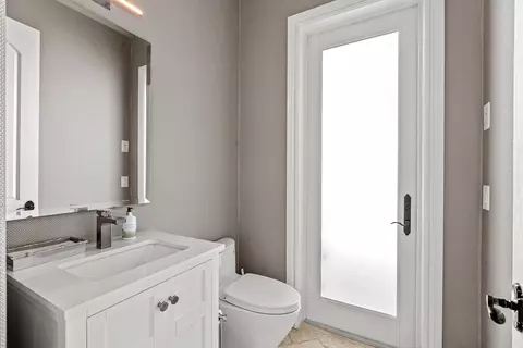 Bath - 2320 NE 34th Ct, Lighthouse Point, FL 33064 photo 1 of 6