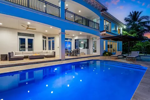 Exterior - 2320 NE 34th Ct, Lighthouse Point, FL 33064 photo 8 of 14