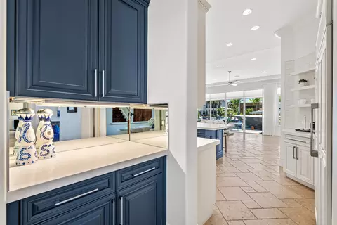 Entry Way - 2320 NE 34th Ct, Lighthouse Point, FL 33064 photo 1 of 4