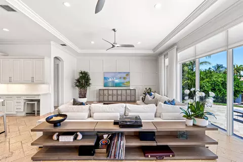 Living - 2320 NE 34th Ct, Lighthouse Point, FL 33064 photo 5 of 5