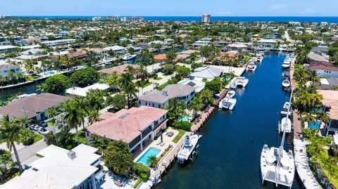 View/Area - 2320 NE 34th Ct, Lighthouse Point, FL 33064 photo 4 of 4