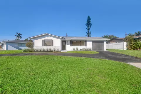 9715 Dahlia Ave, Palm Beach Gardens, FL 33410