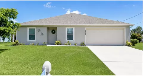 2033 SW Leafy Rd, Port Saint Lucie, FL 34953