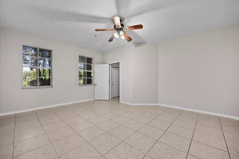 Bedroom - 335 E Thatch Palm Cir #104, Jupiter, FL 33458 photo 1 of 3