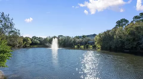 View/Area - 335 E Thatch Palm Cir #104, Jupiter, FL 33458 photo 4 of 11