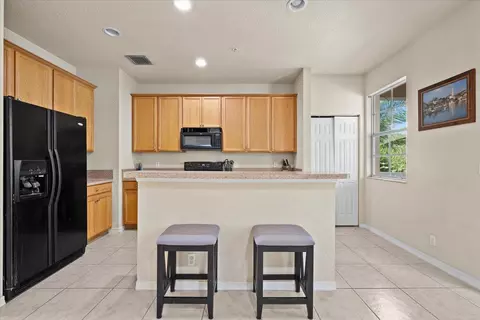 Kitchen - 335 E Thatch Palm Cir #104, Jupiter, FL 33458 photo 1 of 3