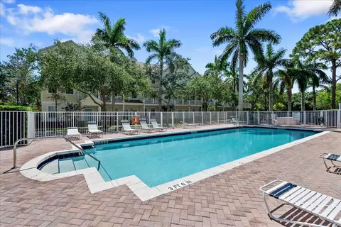 Exterior - 335 E Thatch Palm Cir #104, Jupiter, FL 33458 photo 8 of 9