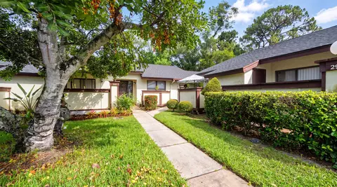 291 Amber Ct, Royal Palm Beach, FL 33411