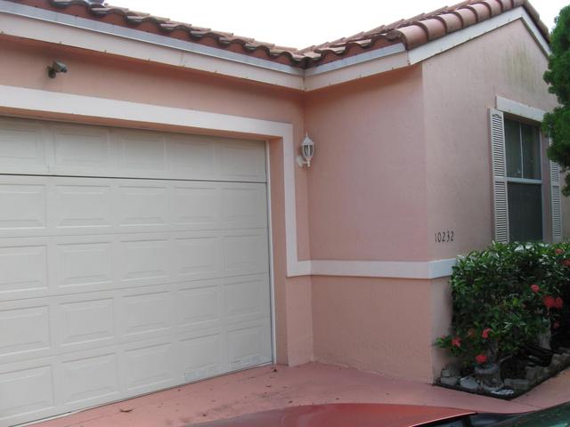 10232 SW 16th Ct, Pembroke Pines, FL 33025