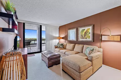 Living - 19750 S Beach Rd #6050, Jupiter, FL 33469 photo 3 of 5