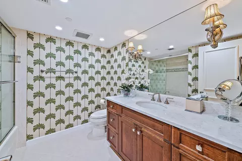 Bath - 19750 S Beach Rd #6050, Jupiter, FL 33469 photo 5 of 6
