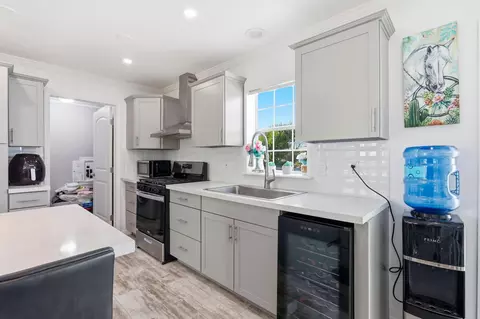 Kitchen - 13311 Dancy Ave, Clewiston, FL 33440 photo 3 of 7