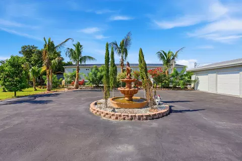 Exterior - 13311 Dancy Ave, Clewiston, FL 33440 photo 1 of 14