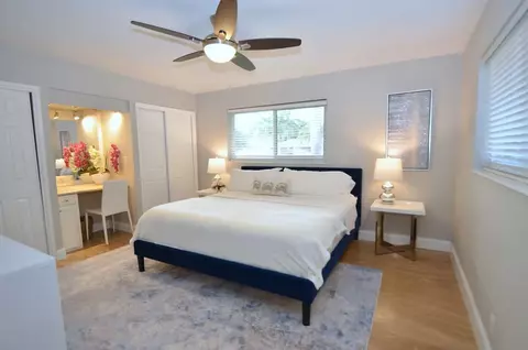 Bedroom - 2060 Coco Palm Pl, Pompano Beach, FL 33062 photo 2 of 11